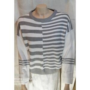 Catherine's NWT Sweater M